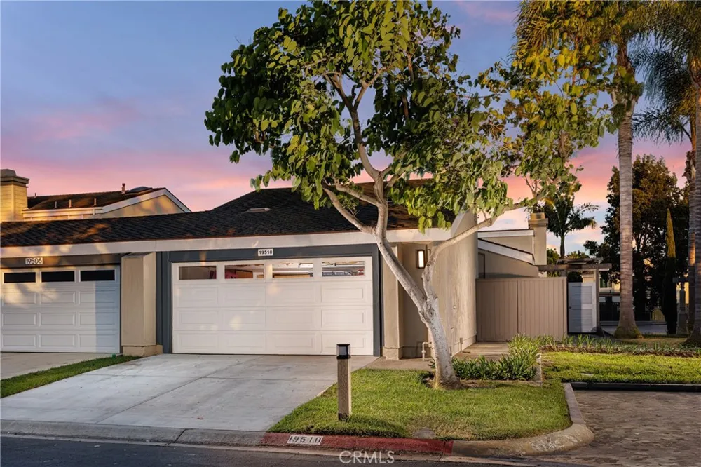 19510 Sandcastle Ln Huntington Beach, CA 92648