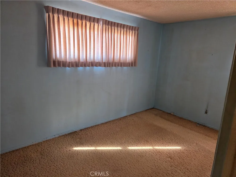 5901 Paramount Drive Jurupa Valley, CA 92509