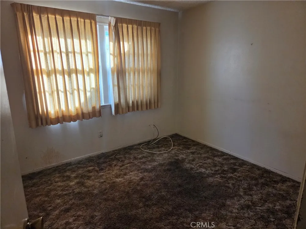5901 Paramount Drive Jurupa Valley, CA 92509