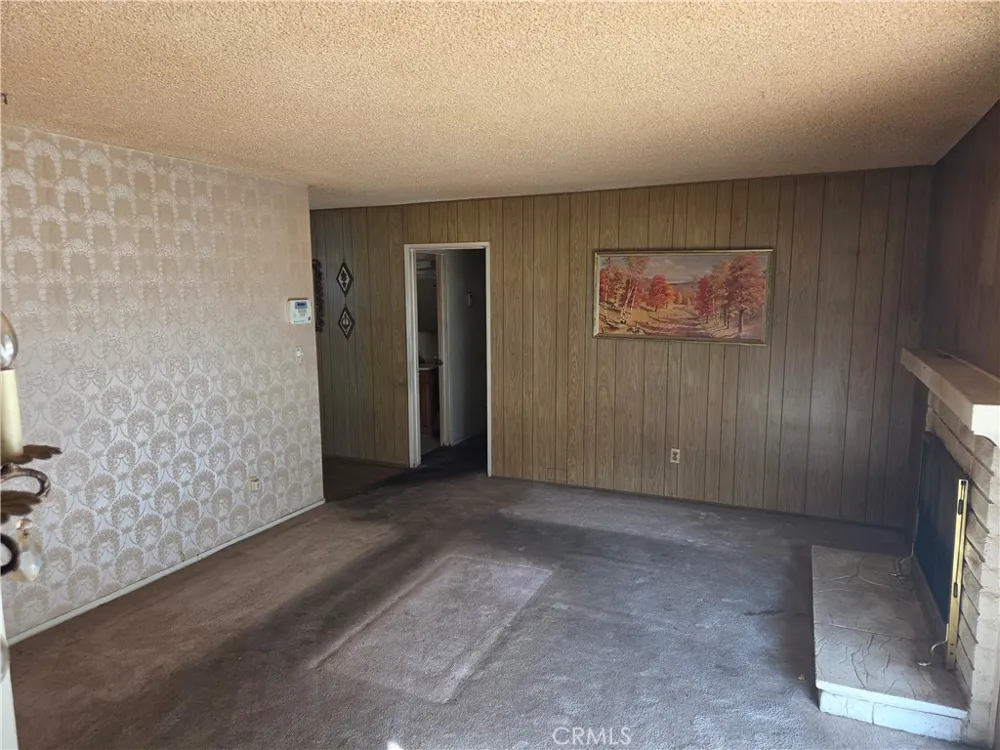 5901 Paramount Drive Jurupa Valley, CA 92509
