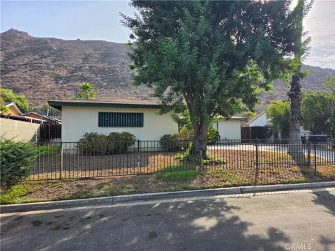 5901 Paramount Drive