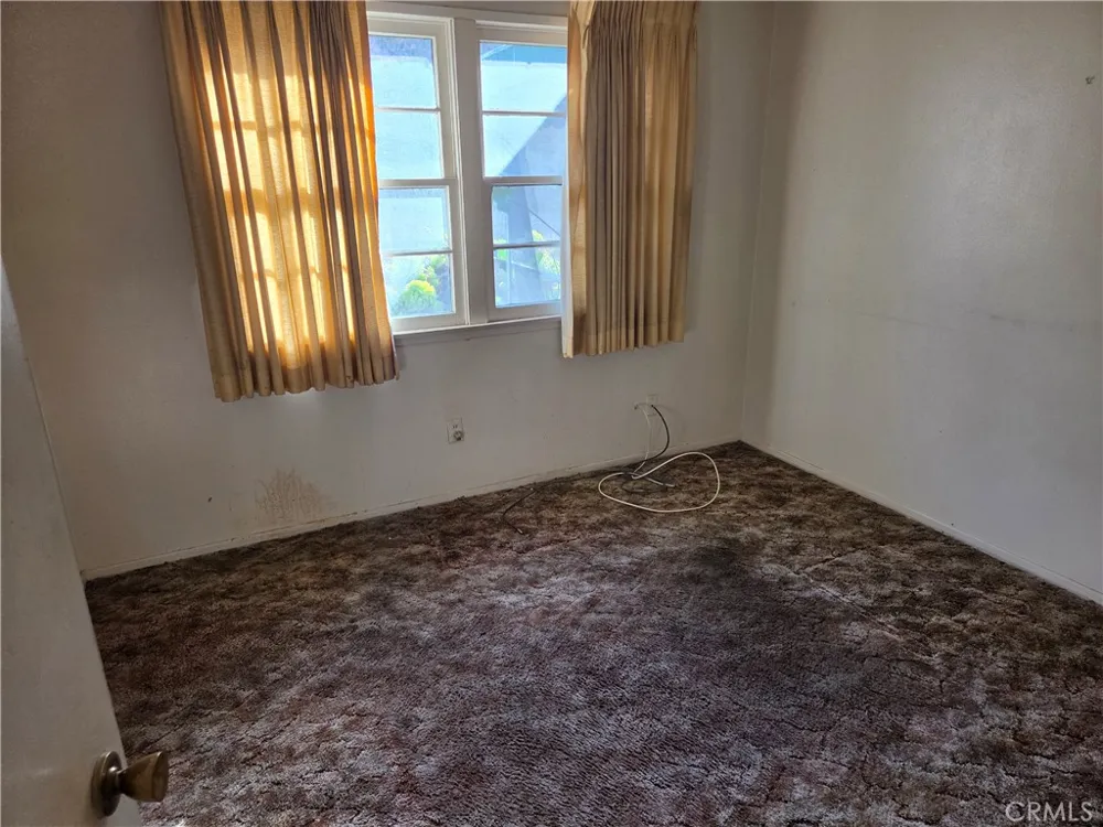 5901 Paramount Drive Jurupa Valley, CA 92509