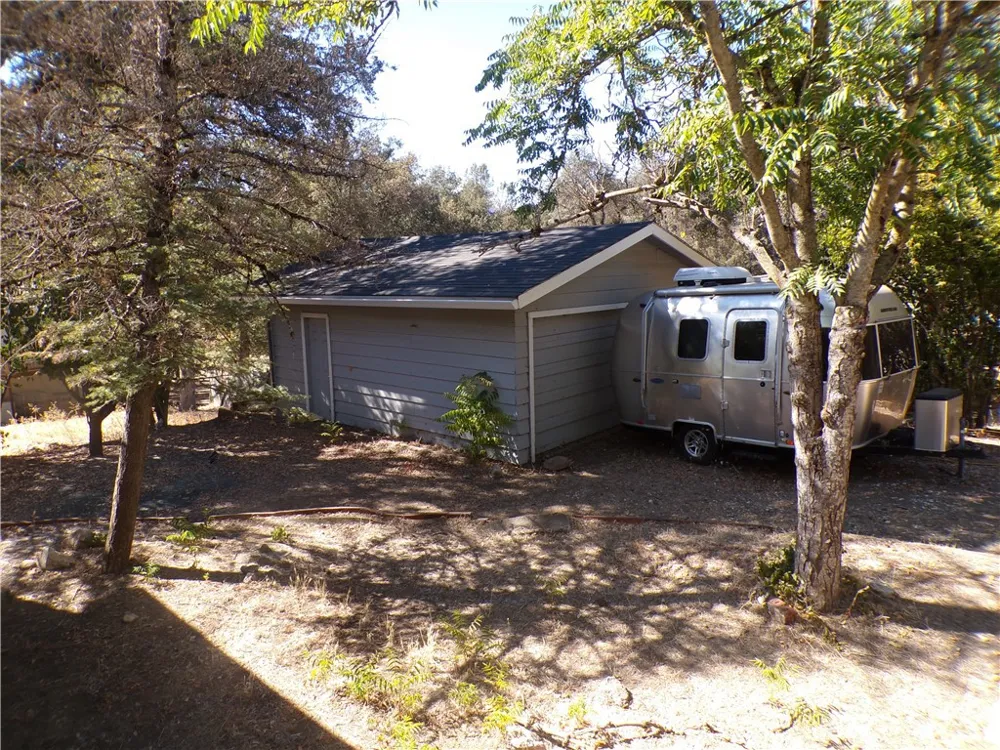15540 32nd Clearlake, CA 95422