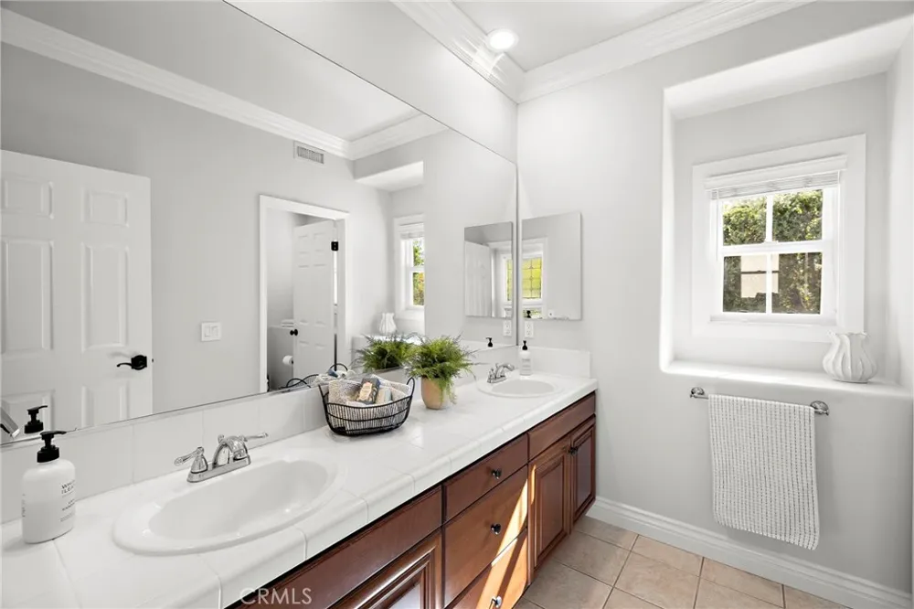 2 Mayville Place Ladera Ranch, CA 92694