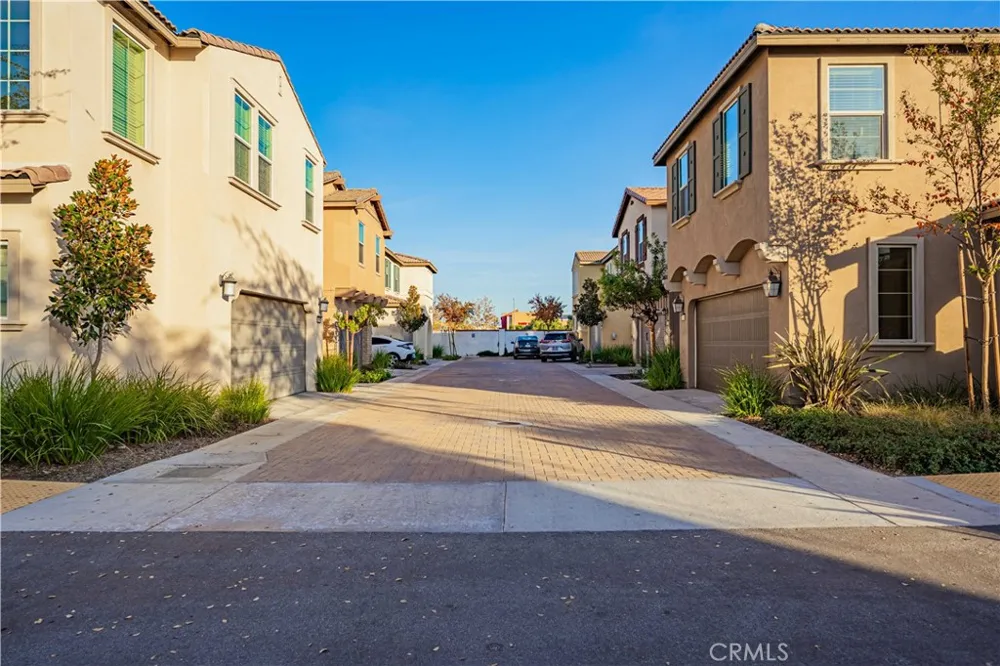 30458 VILLAGE KNOLL DRIVE Menifee, CA 92584