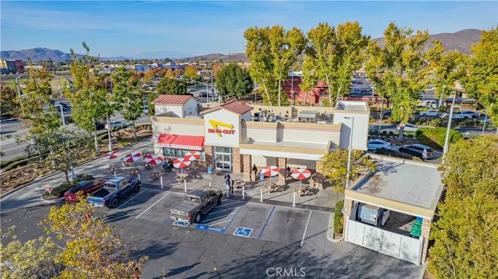 30458 VILLAGE KNOLL DRIVE Menifee, CA 92584