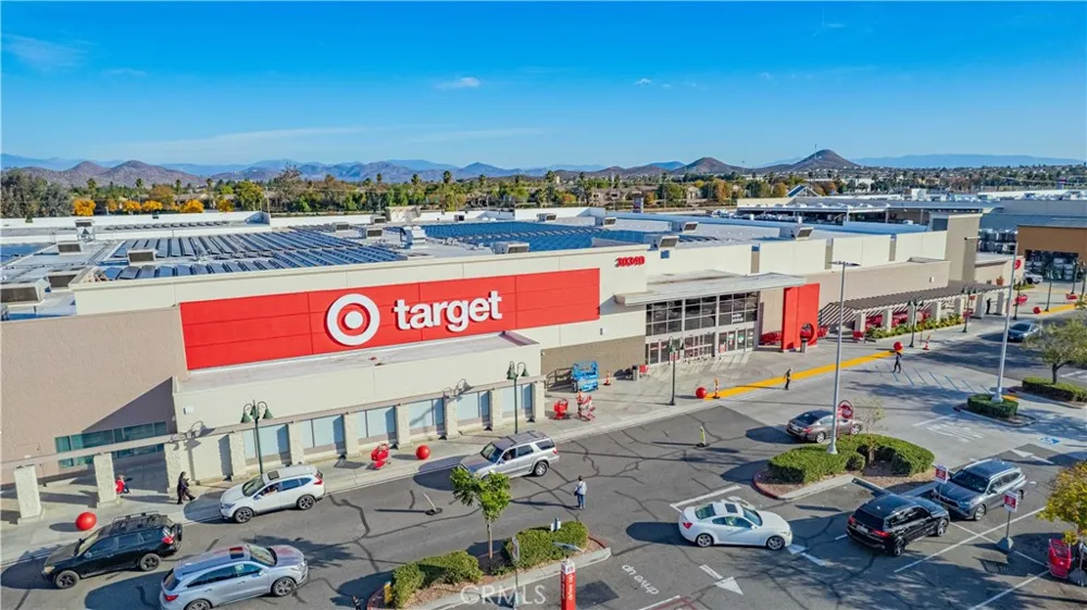 30458 VILLAGE KNOLL DRIVE Menifee, CA 92584
