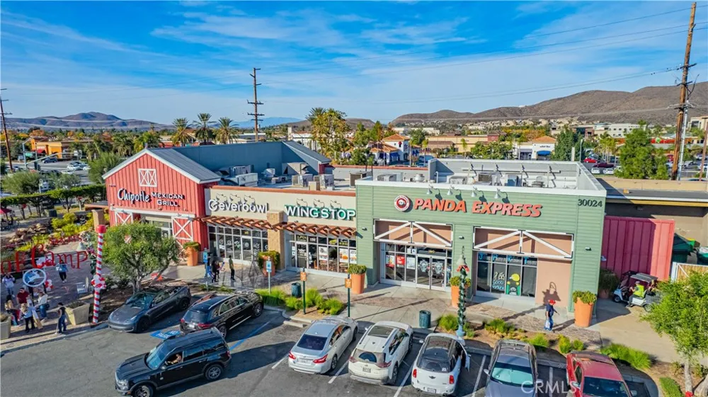 30458 VILLAGE KNOLL DRIVE Menifee, CA 92584