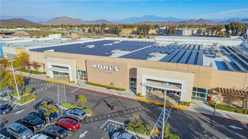 30458 VILLAGE KNOLL DRIVE Menifee, CA 92584