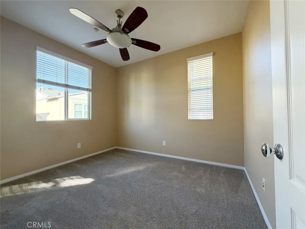 274 Tustin Field Dr Tustin, CA 92782