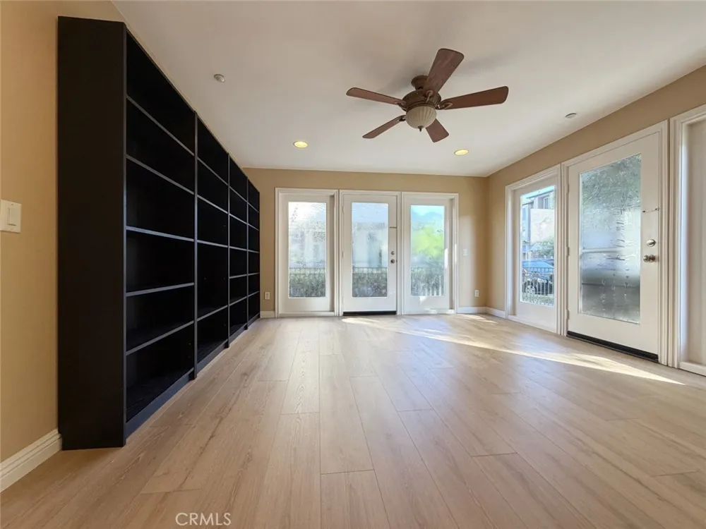 274 Tustin Field Dr Tustin, CA 92782