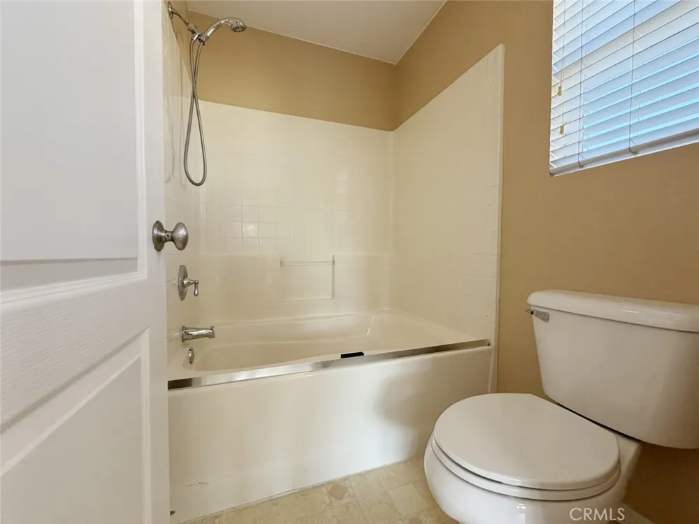 274 Tustin Field Dr Tustin, CA 92782