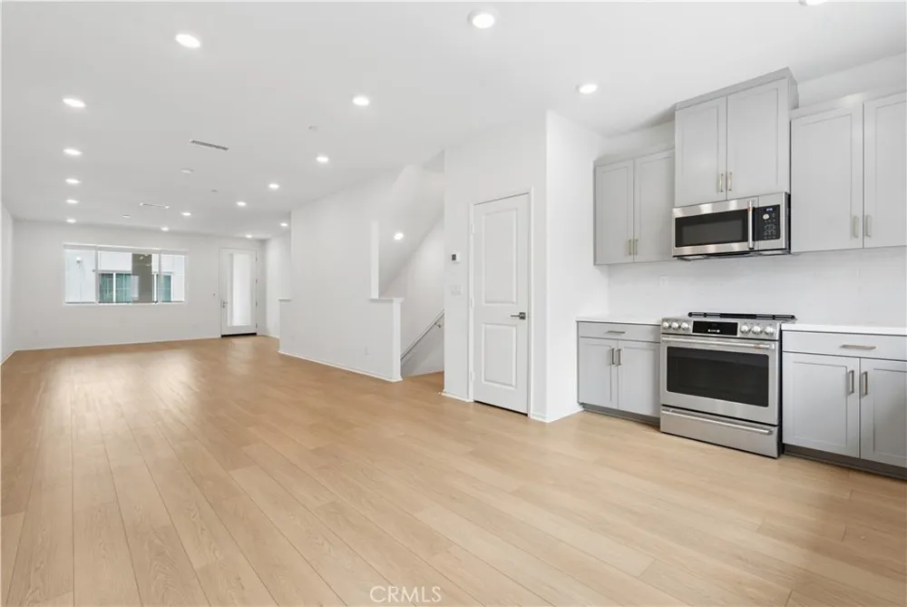 16112 Currant Lane Chino, CA 91708