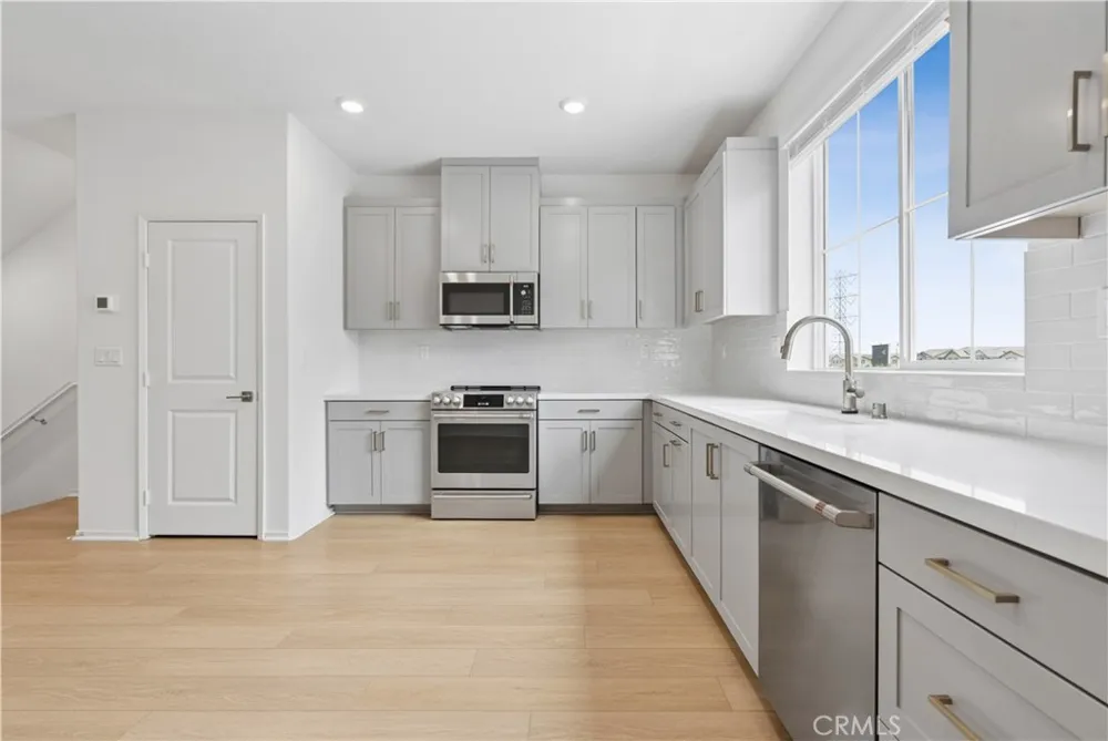 16112 Currant Lane Chino, CA 91708