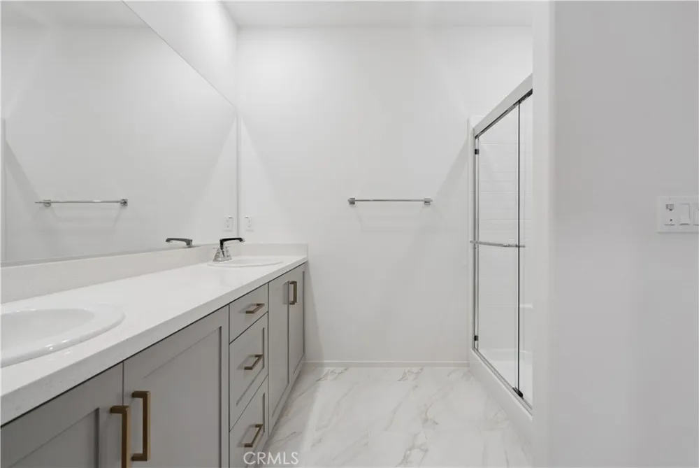 16112 Currant Lane Chino, CA 91708