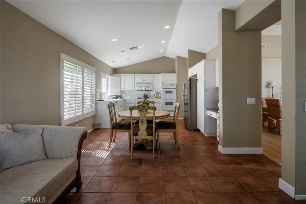 7608 Wiscasset West Hills, CA 91304