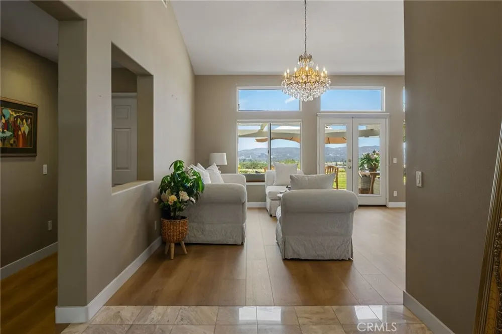 7608 Wiscasset West Hills, CA 91304