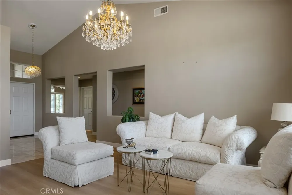 7608 Wiscasset West Hills, CA 91304