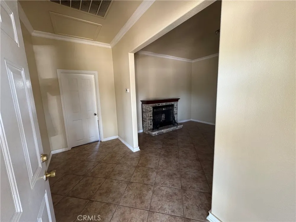 3395 Franklin Avenue Riverside, CA 92507