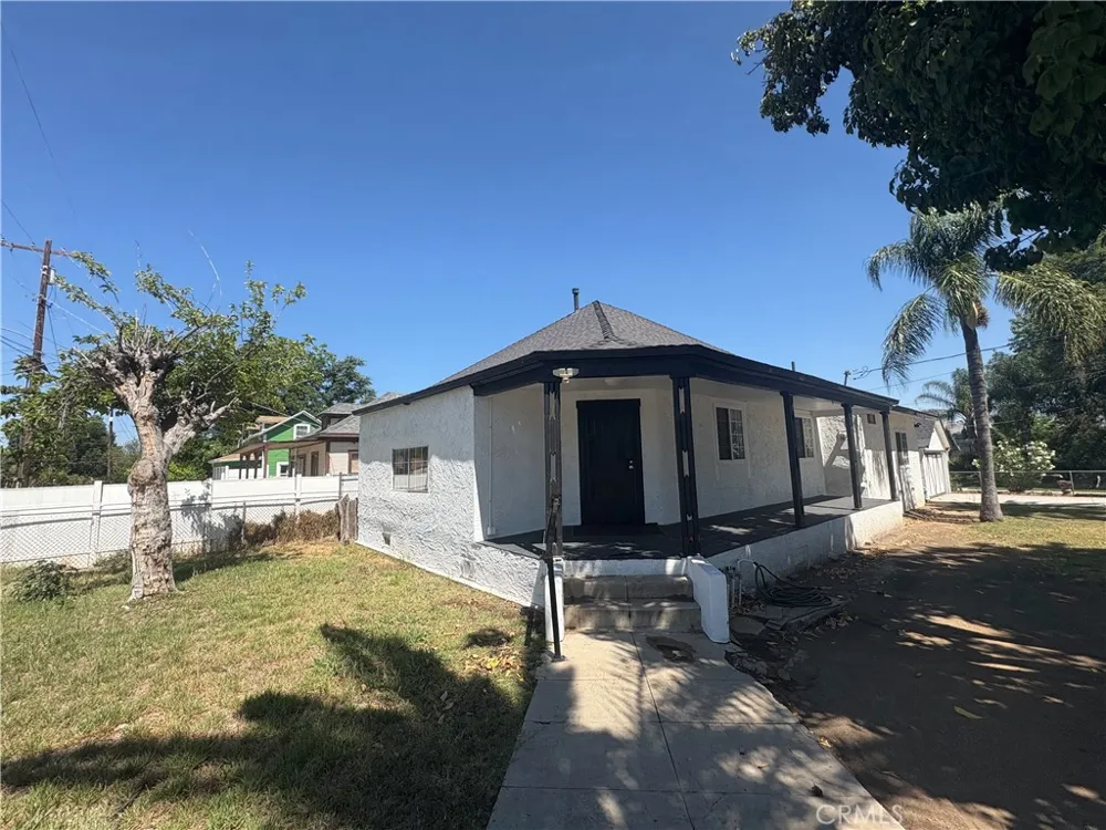 3395 Franklin Avenue Riverside, CA 92507