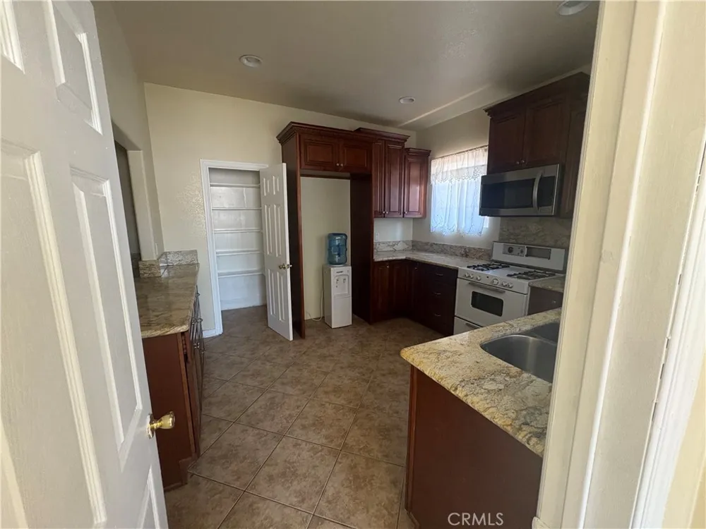 3395 Franklin Avenue Riverside, CA 92507