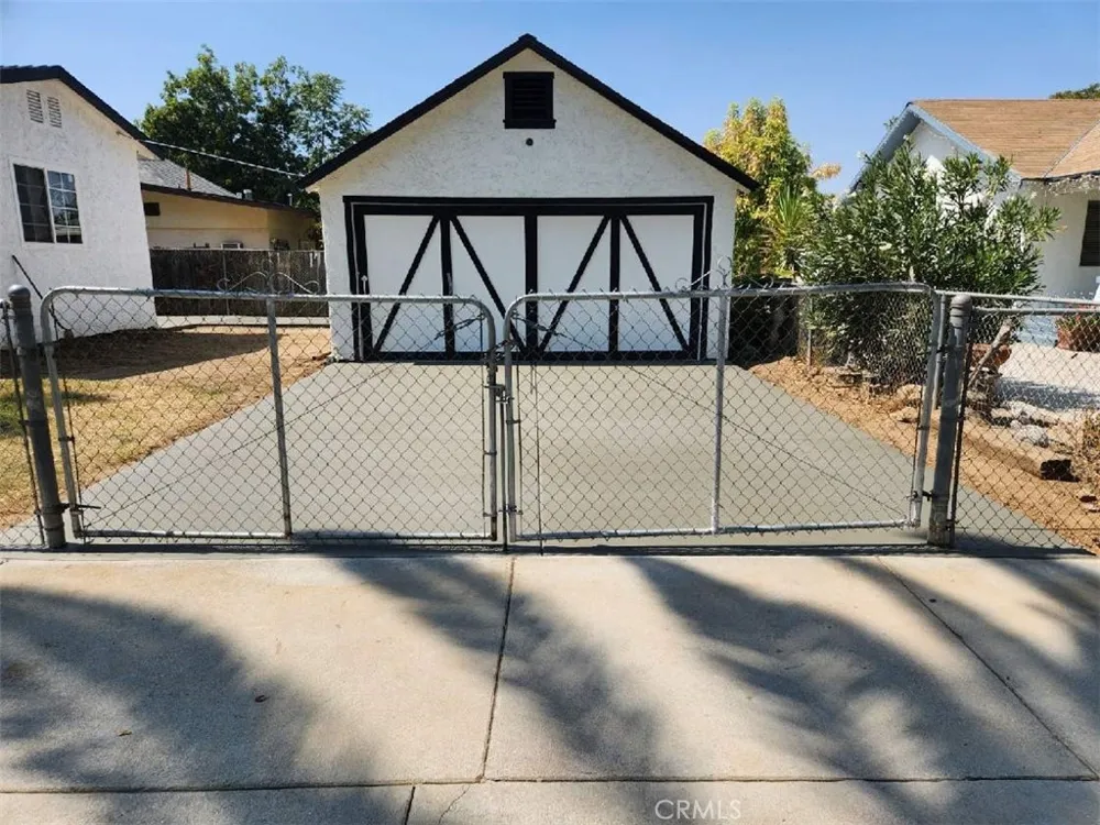 3395 Franklin Avenue Riverside, CA 92507