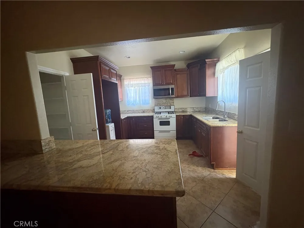 3395 Franklin Avenue Riverside, CA 92507