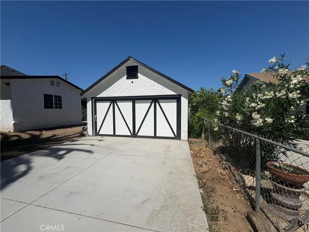 3395 Franklin Avenue Riverside, CA 92507
