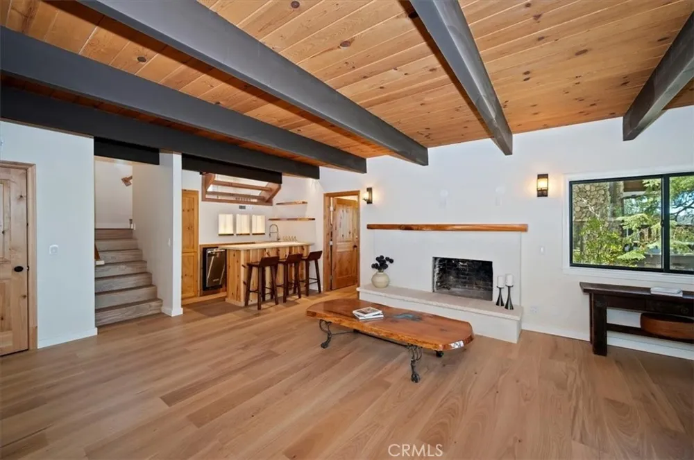 359 John Muir Road Lake Arrowhead, CA 92352