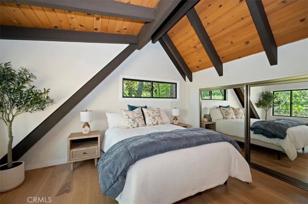 359 John Muir Road Lake Arrowhead, CA 92352