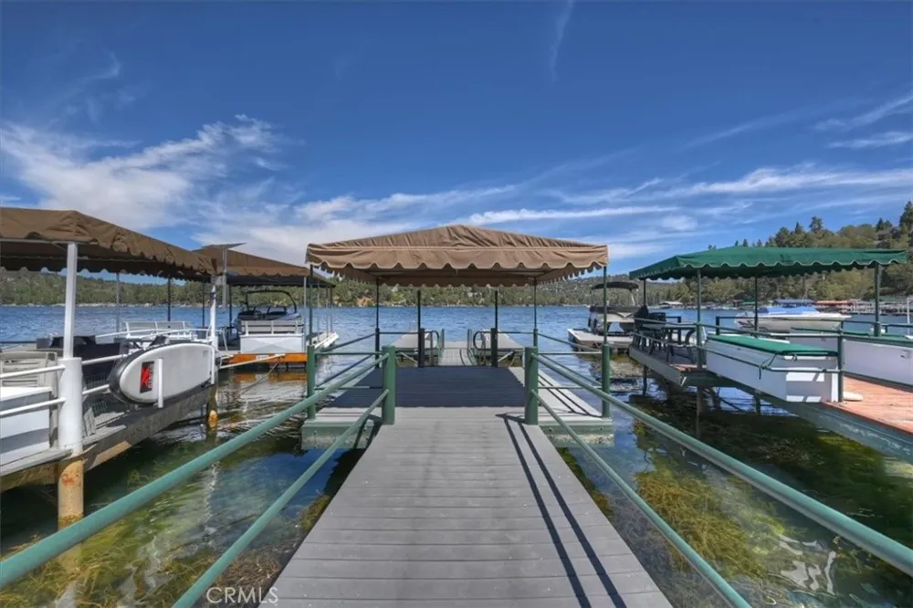 359 John Muir Road Lake Arrowhead, CA 92352