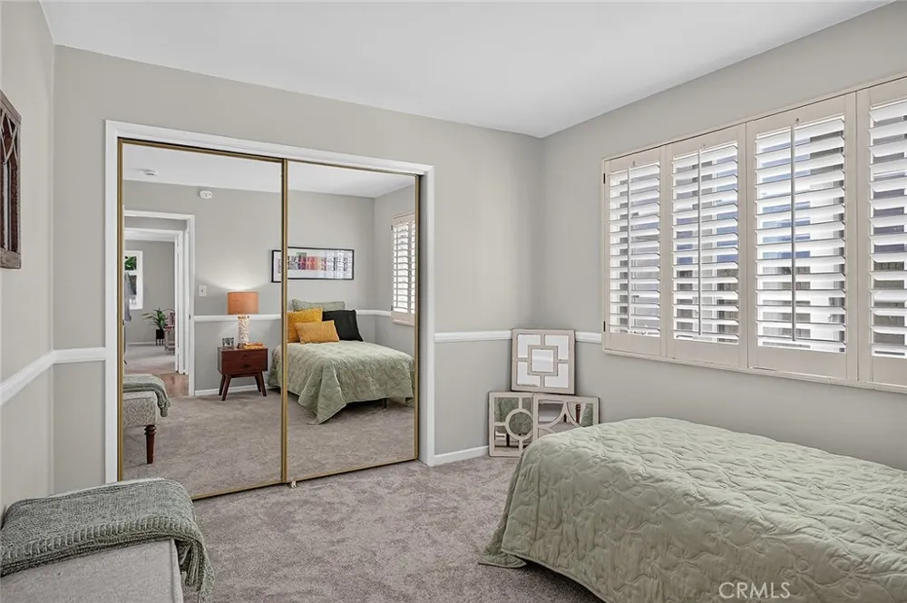 3541 Goldenrod Seal Beach, CA 90740