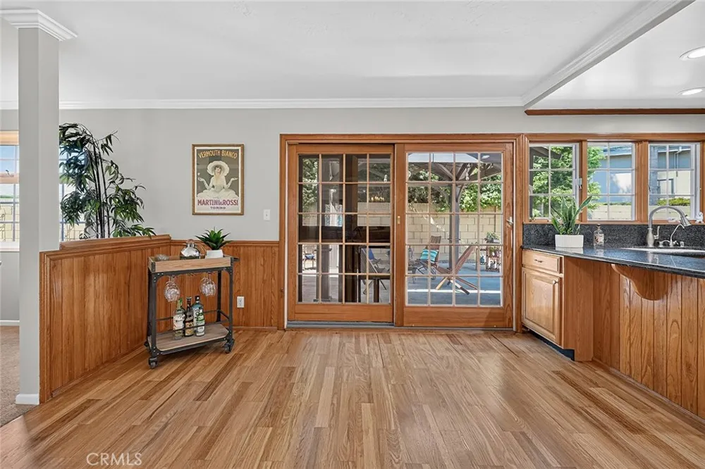 3541 Goldenrod Seal Beach, CA 90740
