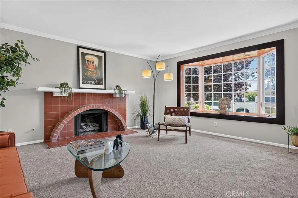 3541 Goldenrod Seal Beach, CA 90740