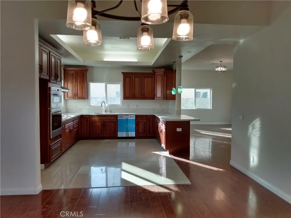 17548 Court Street Fontana, CA 92336