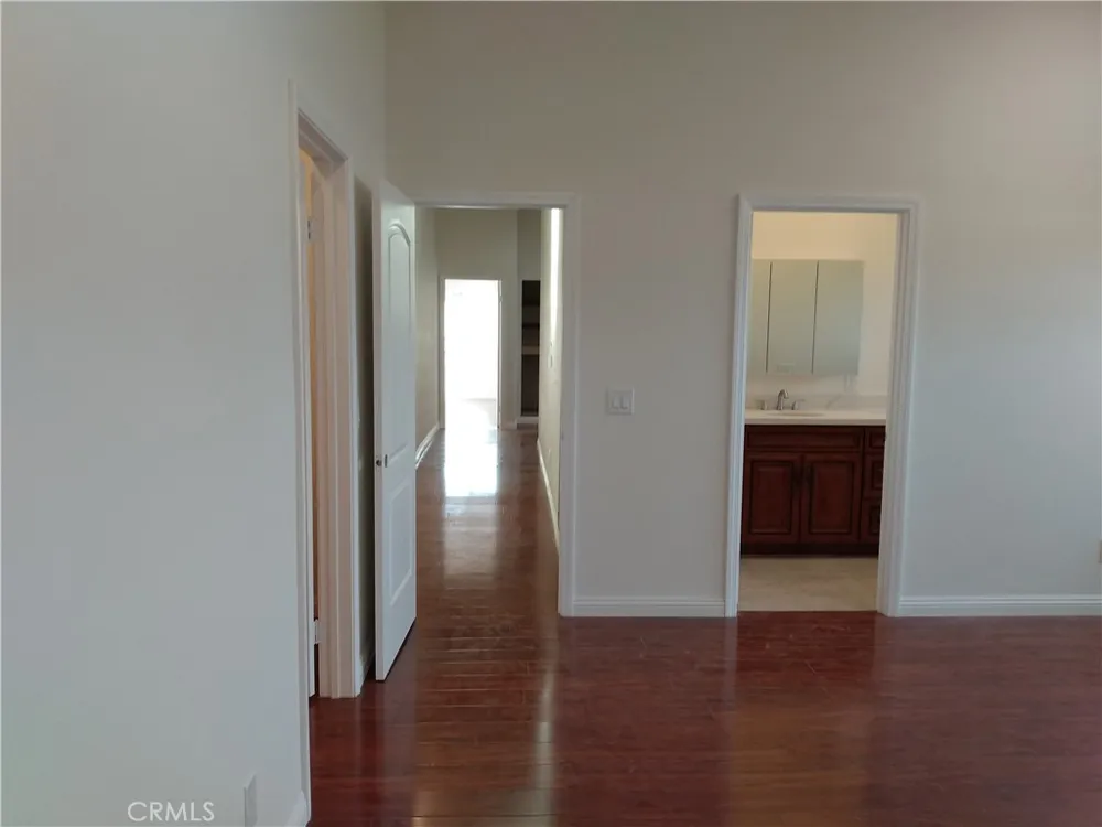 17548 Court Street Fontana, CA 92336