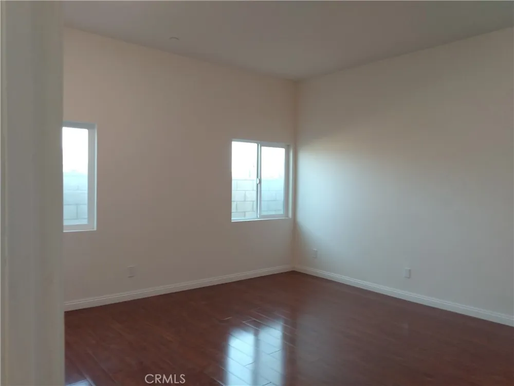 17548 Court Street Fontana, CA 92336