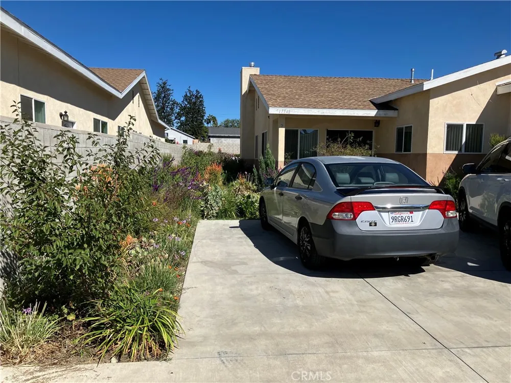 17548 Court Street Fontana, CA 92336