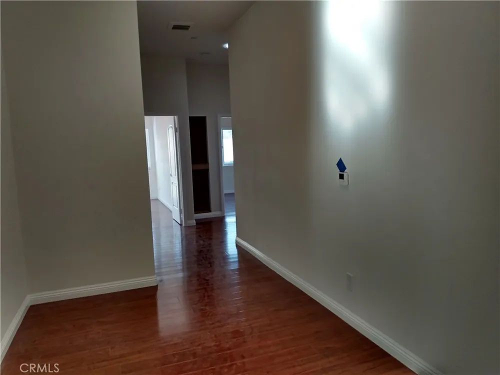 17548 Court Street Fontana, CA 92336