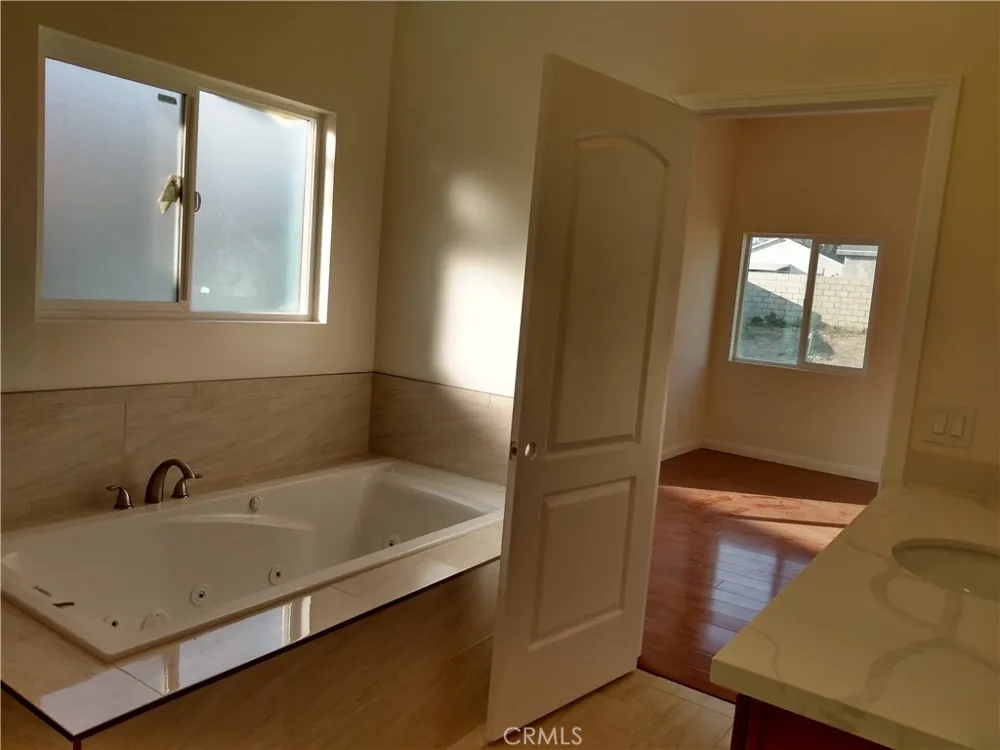 17548 Court Street Fontana, CA 92336