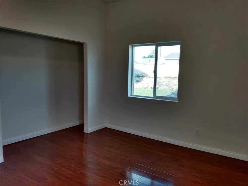17548 Court Street Fontana, CA 92336