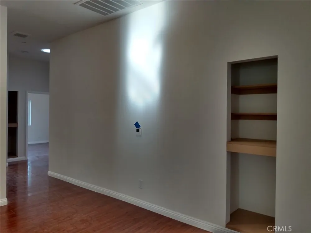 17548 Court Street Fontana, CA 92336