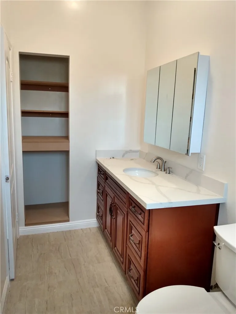 17548 Court Street Fontana, CA 92336