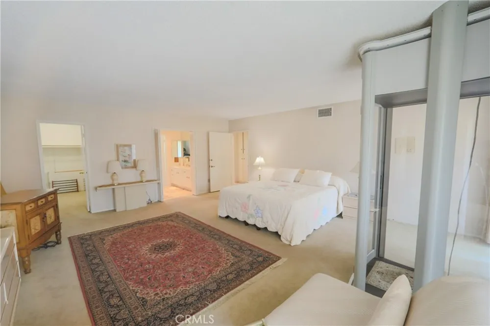 720 Pepper Tree Long Beach, CA 90815