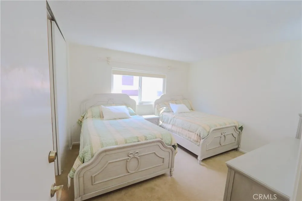720 Pepper Tree Long Beach, CA 90815