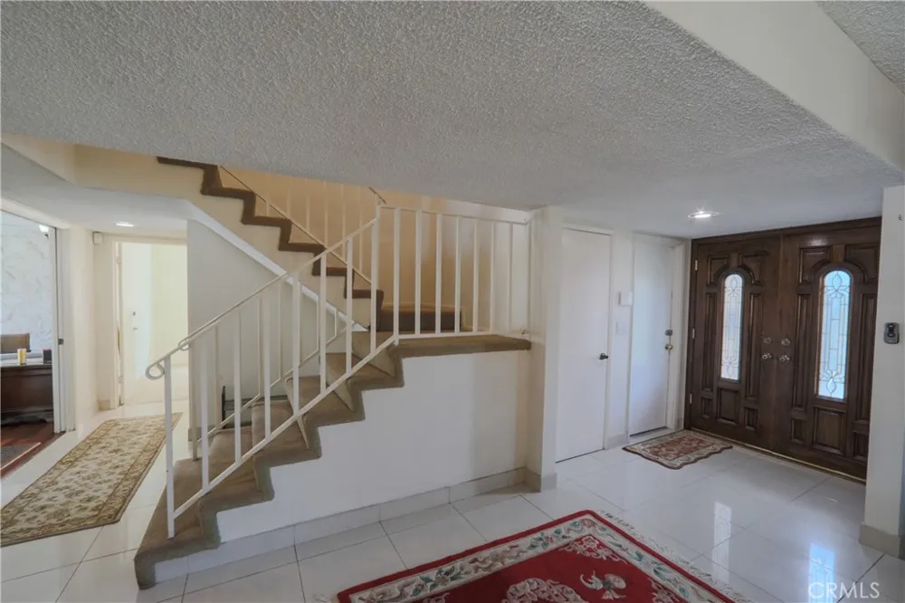 720 Pepper Tree Long Beach, CA 90815