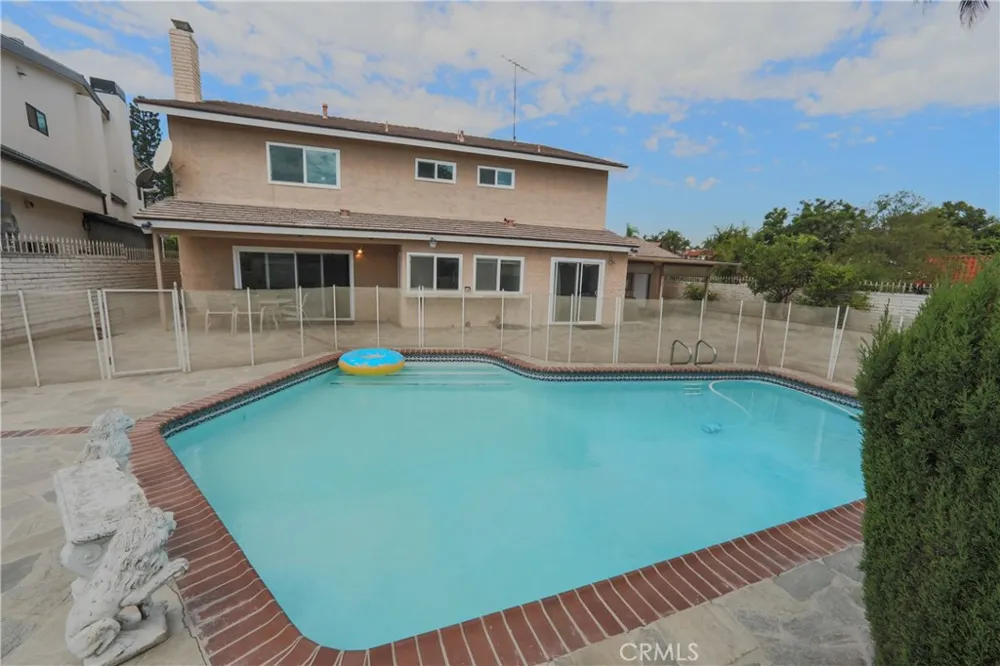 720 Pepper Tree Long Beach, CA 90815