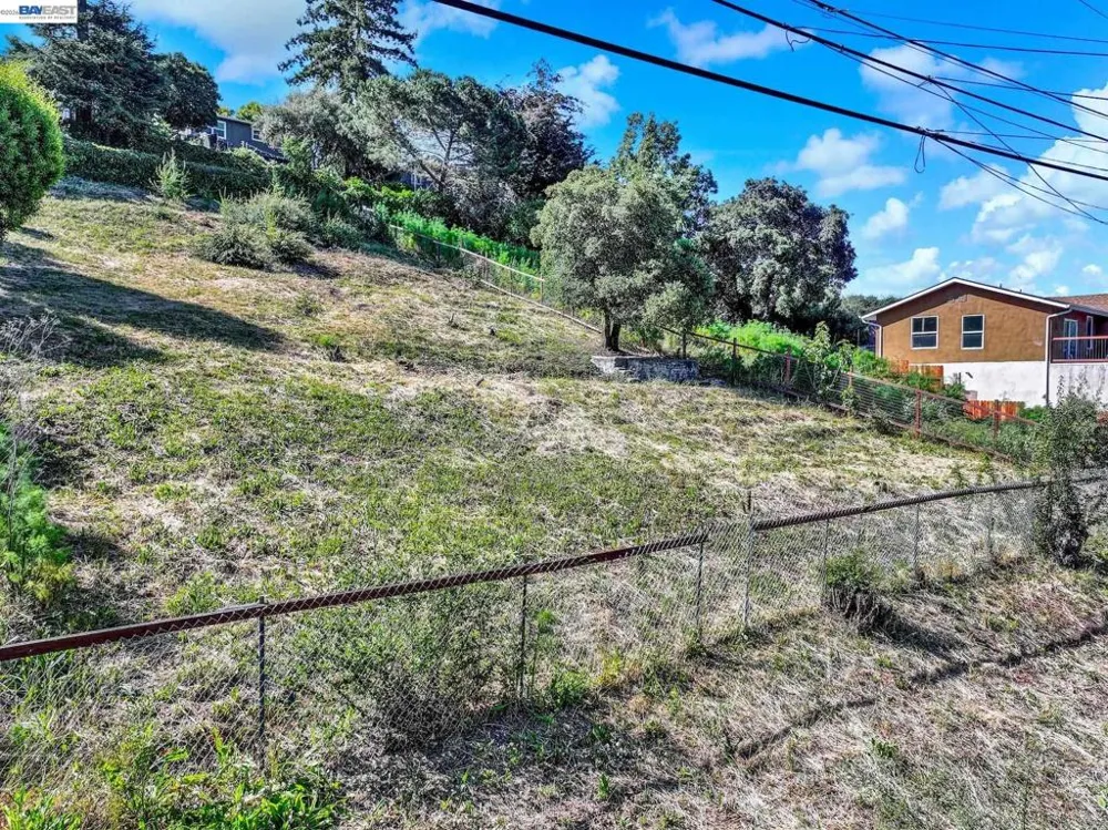 3150 Courtland Oakland, CA 94619