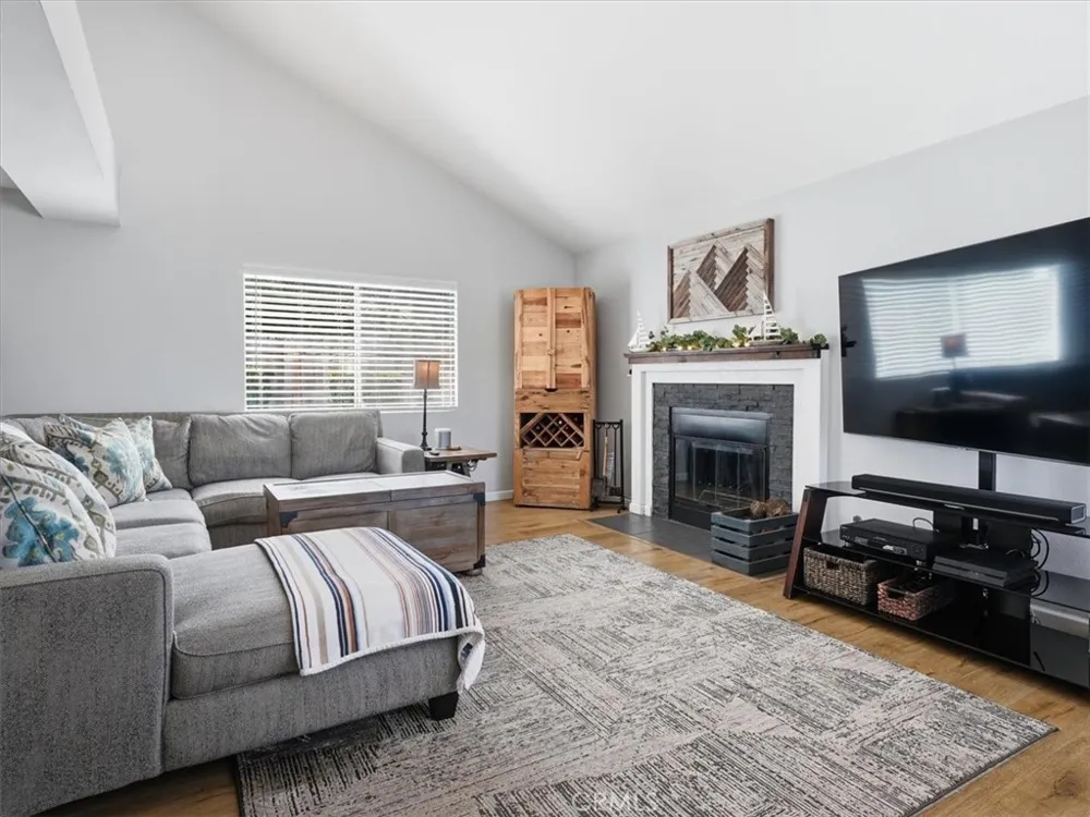 4232 Whispering Pines Santa Maria, CA 93455