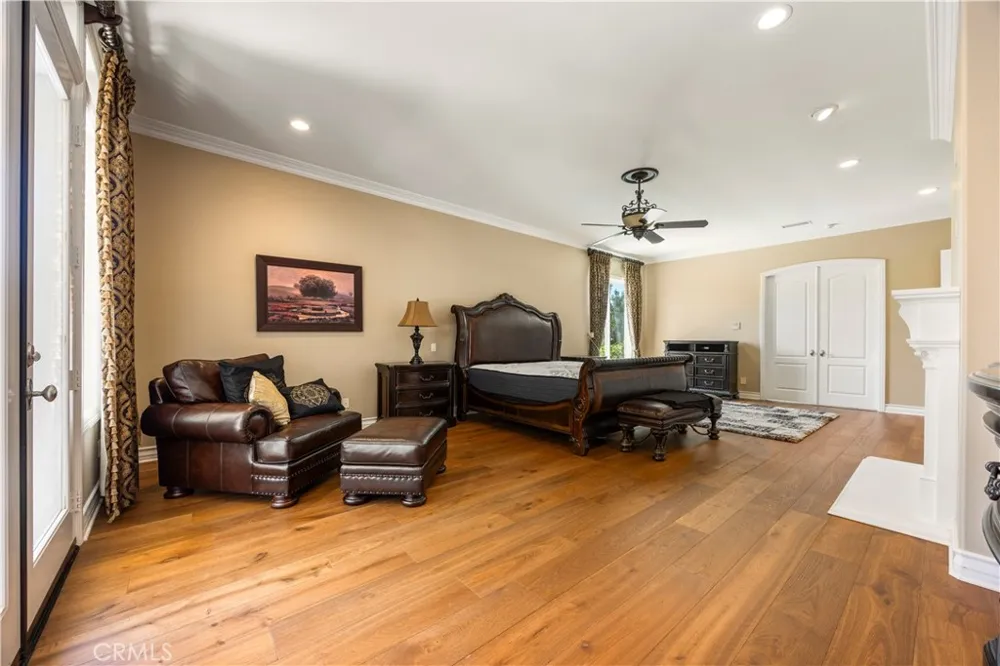 28270 Via Santa Rosa Temecula, CA 92590